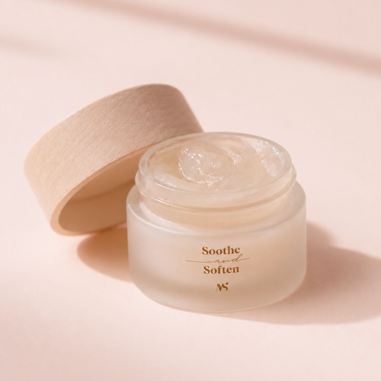Soothe and Soften - Vitamin E Lippenpflege | MedandSkin